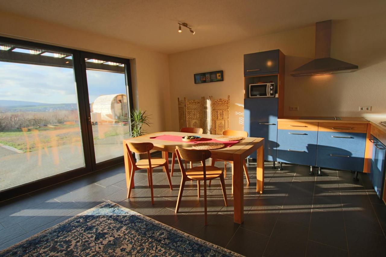 Hunsrueck Valley View Apartment With Cedar Sauna Bruschied 외부 사진
