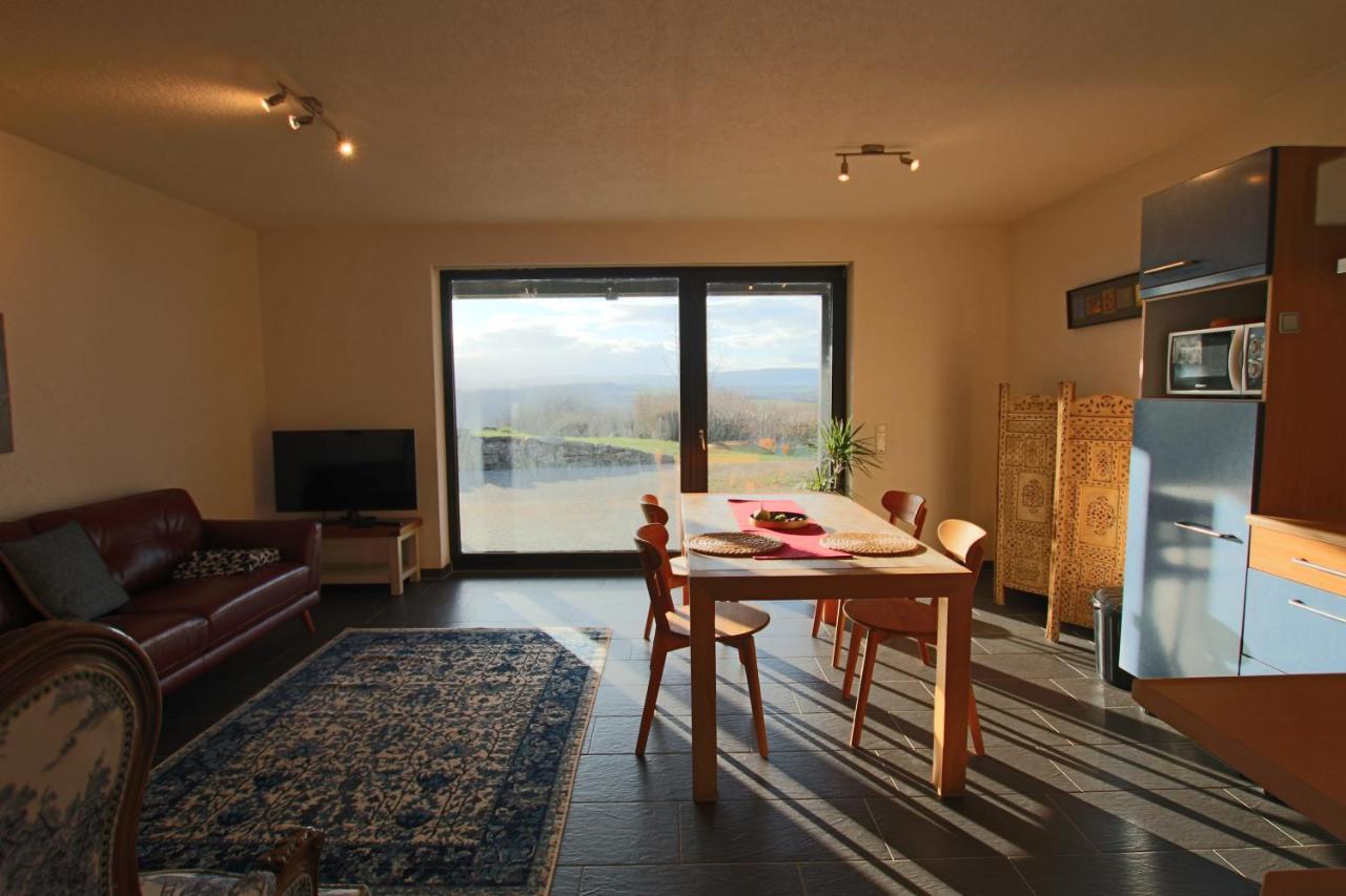Hunsrueck Valley View Apartment With Cedar Sauna Bruschied 외부 사진